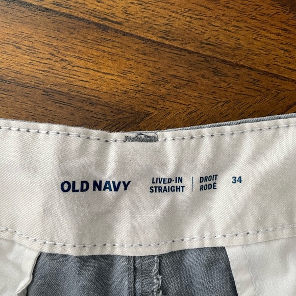 SOLD 2 Pairs of Mens Old Navy Shorts - Picture 2 of 3